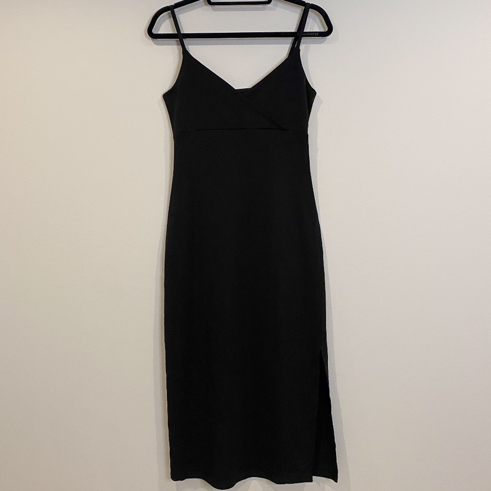 Gap Black Spagghetti Strap Dress
